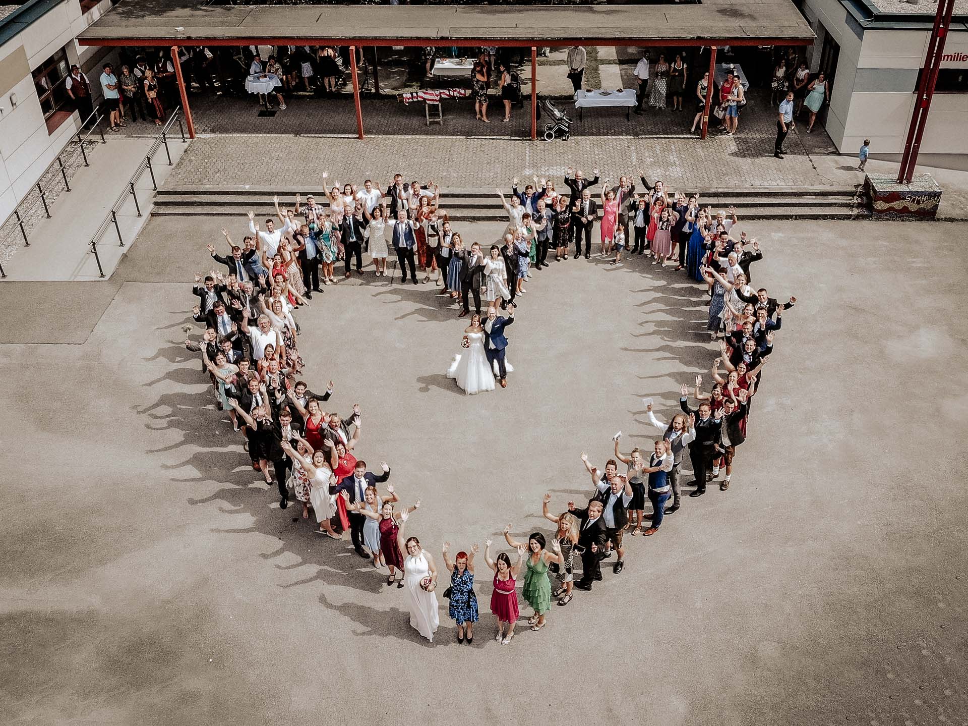 Gruppenfoto Drohne – Hochzeitsfotograf Mike Raab